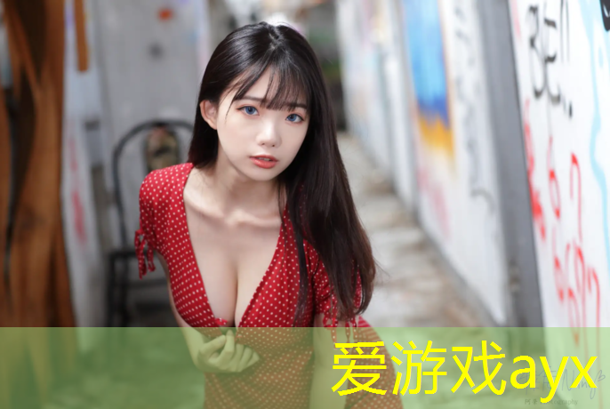 男子室内瑜伽垫健身